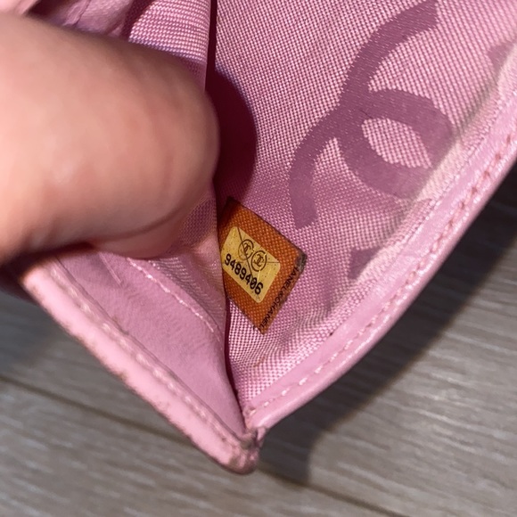 Authentic Chanel Calfskin Quilted Cambon Bi-Fold Wallet Pink Black ligne cambon - Picture 7 of 7